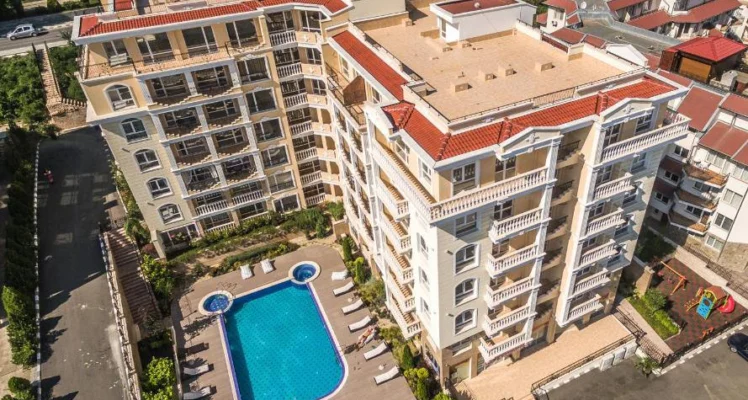 Двухкомнатная квартира с видом на море и горы в комплексе Villa Sardinia - Святой Влас, Болгария